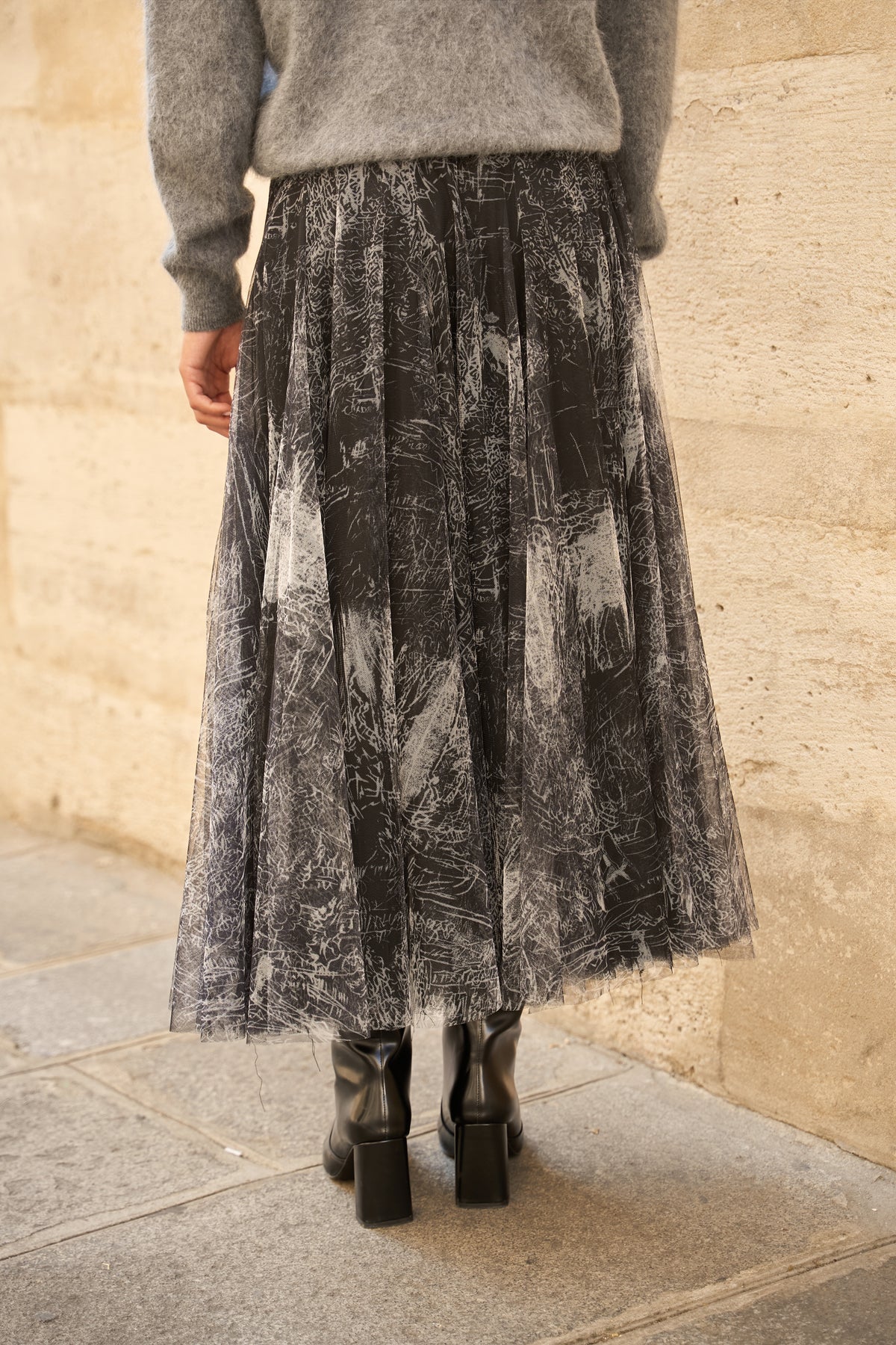 Elegant black printed midi skirt with full layered tulle silhouette for women