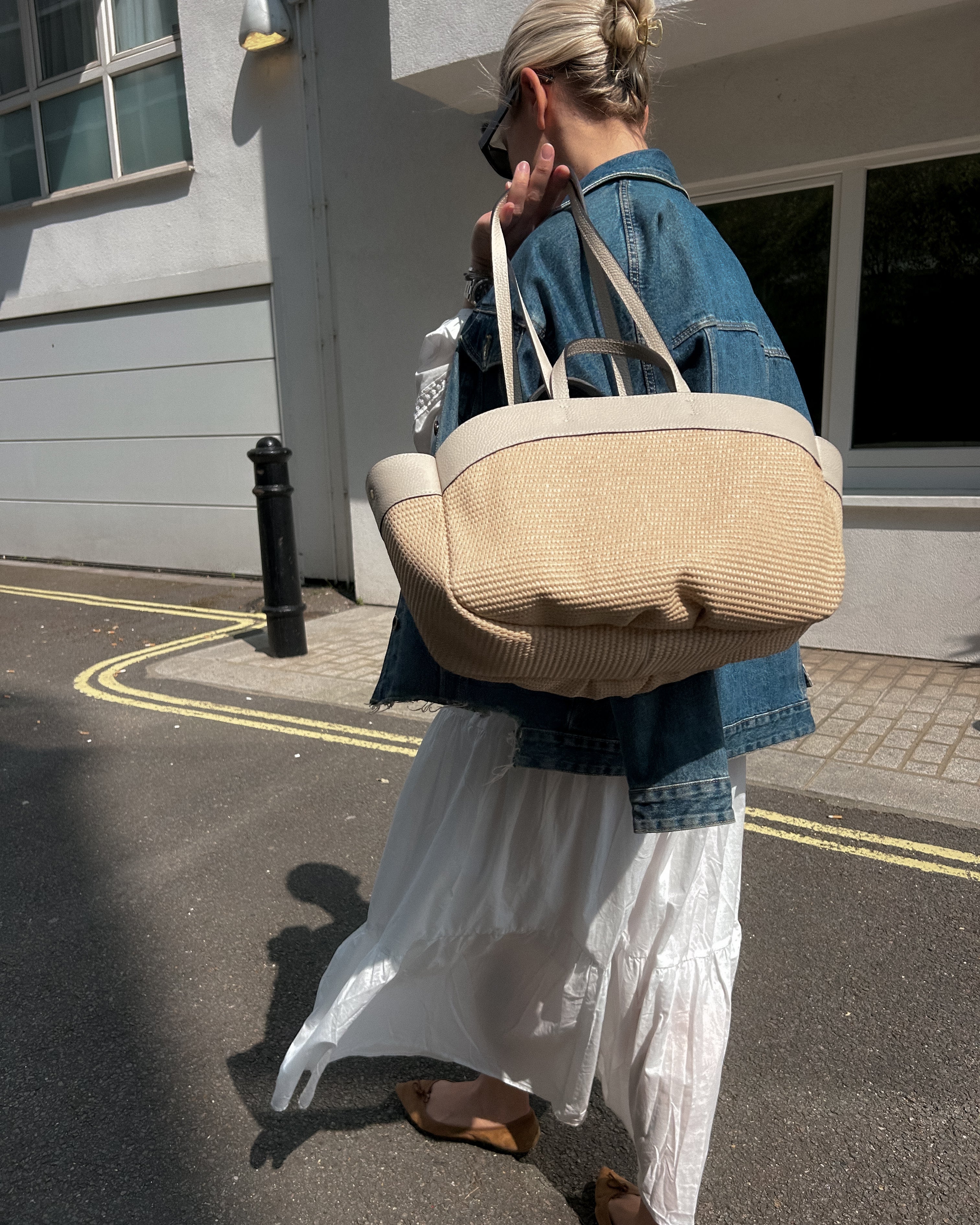 Lucia Tote Bag – Beige Leather Trim and Raffia Weave for Effortless Style