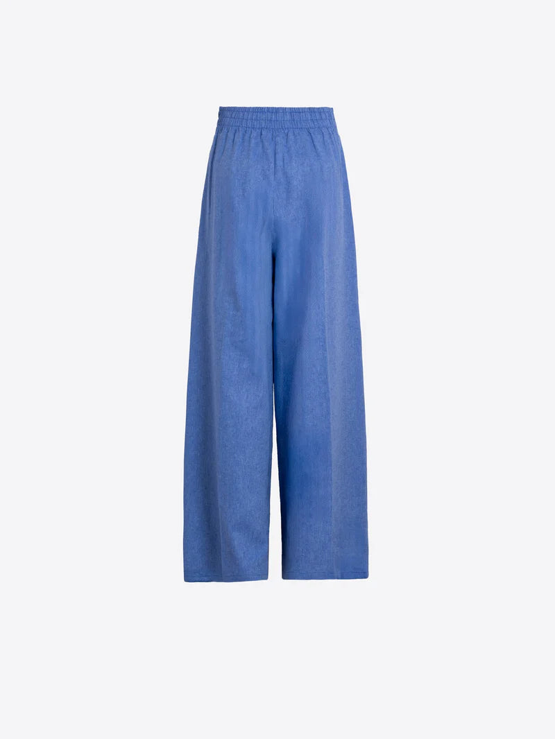 Vilagallo wide-leg trousers back view - light blue pleated pants fit